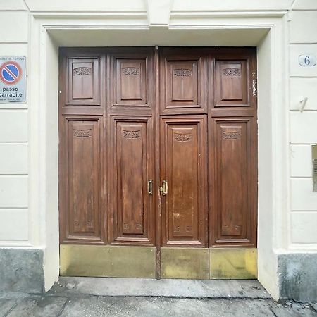 Porta Palazzo 15 Min - Suite Con Netflix & Wi-Fi Turijn Buitenkant foto