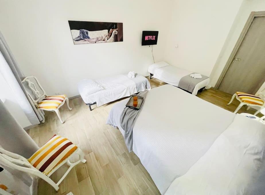 Porta Palazzo 15 Min - Suite Con Netflix & Wi-Fi Turijn Buitenkant foto